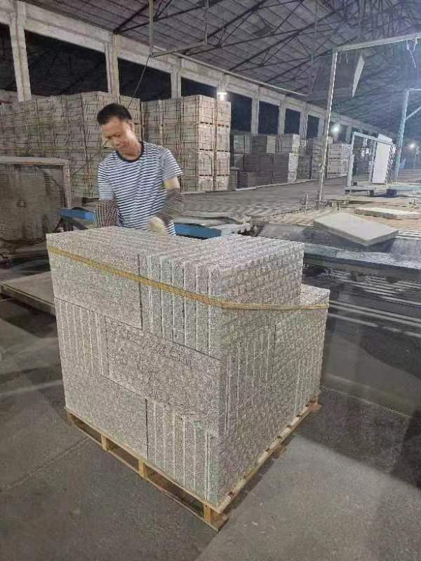 仿石面陶瓷路面砖